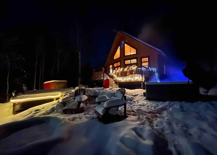 Joy\'S Chalet - Hottub, Lake, & Cottage