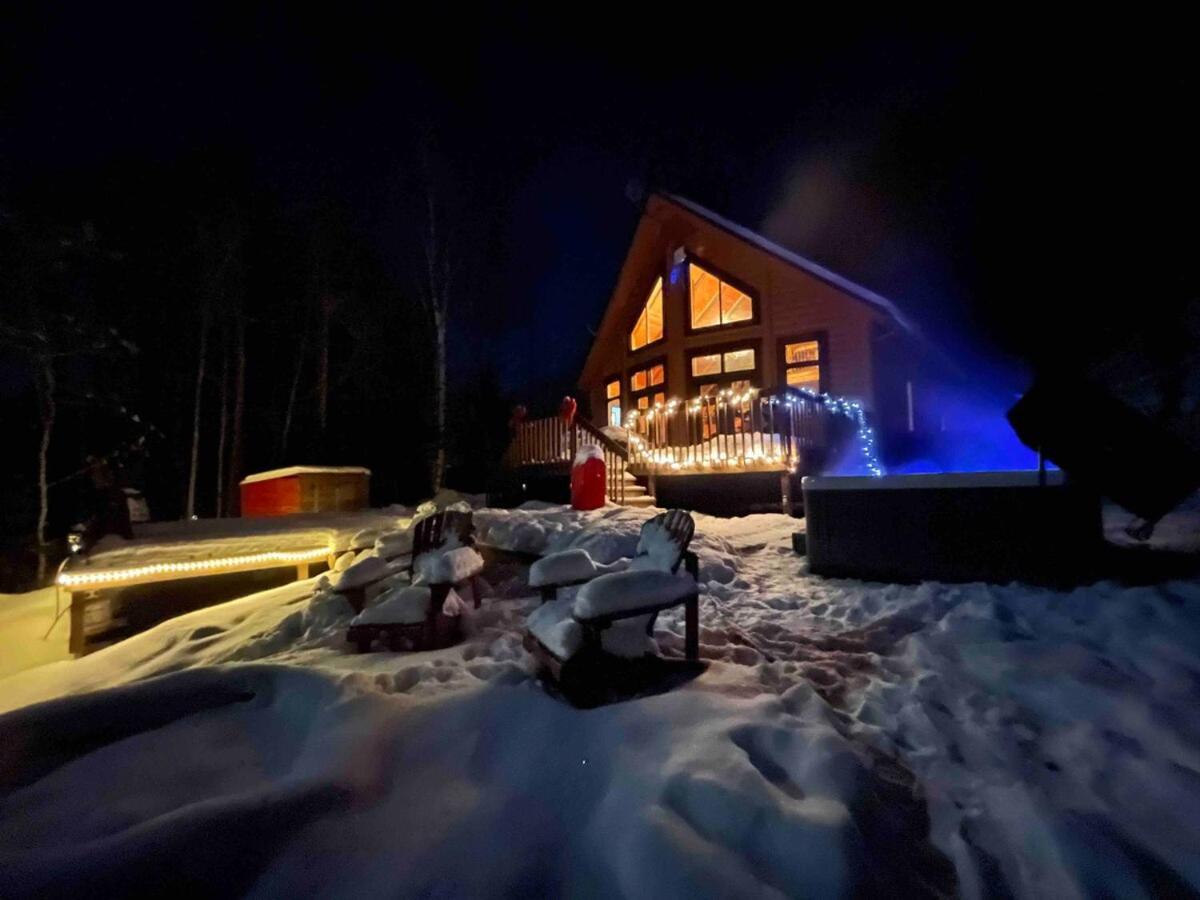 Joy's - Hottub, Lake, & Chalet Val-des-Bois