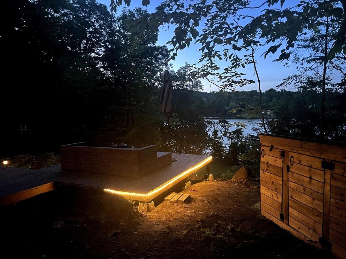 Chalet Joy's - Hottub, Lake, & Val-des-Bois