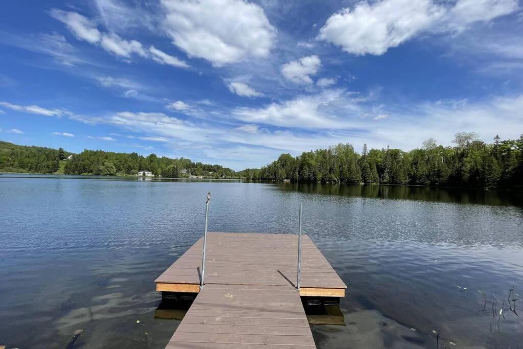 Chalet Joy's - Hottub, Lake, & Val-des-Bois